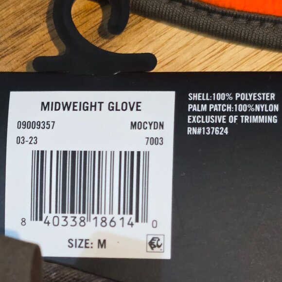 NWT_Men's Mossy Oaks Medium (2) Gloves & Beanie - Picture 4 of 4